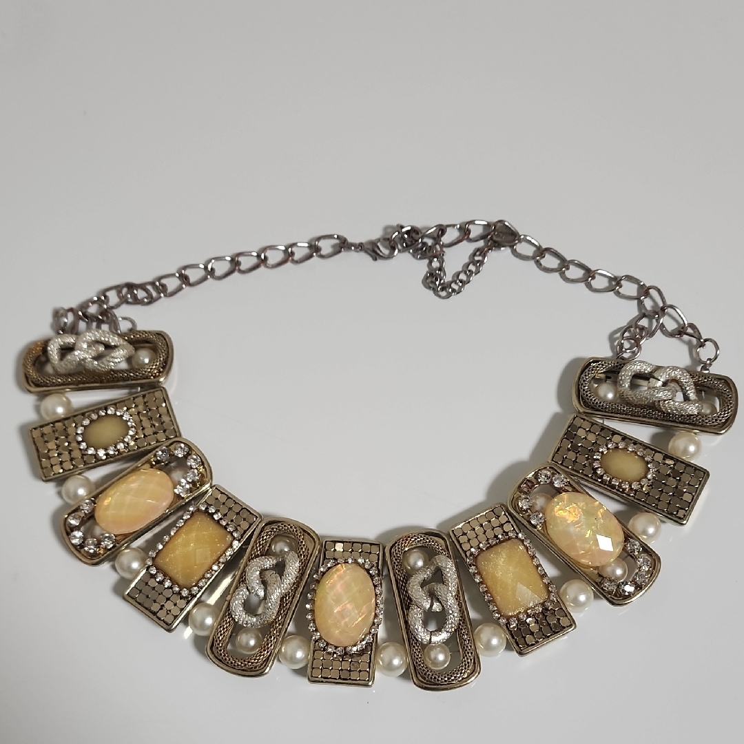 Elegant Gold And Silver Necklace